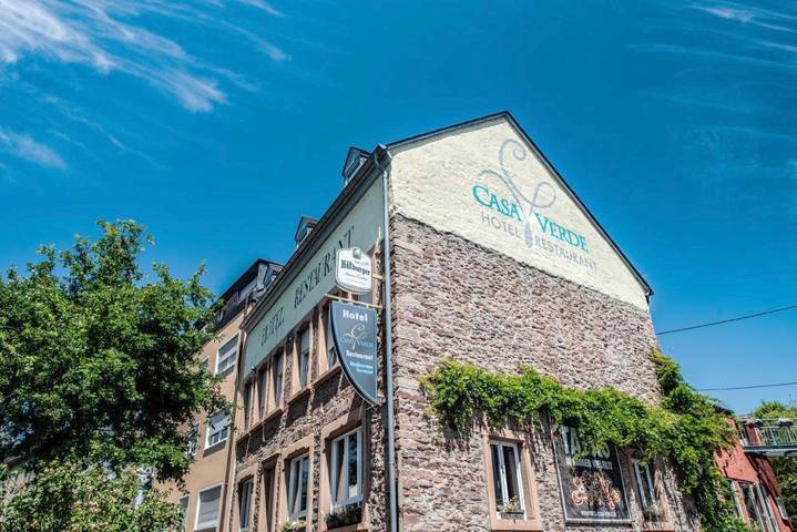 Maison d’hôte, avec Terrasse ainsi que Jacuzzi et Jardin