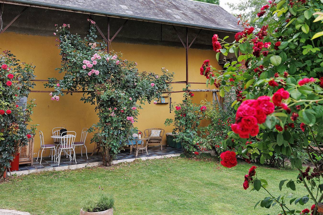 Ganze Wohnung, Apartment 'La Tourelle Des Cordeliers' mit privater Terrasse, Gemeinschaftsgarten und Wlan in Loches, Loches und Umgebung