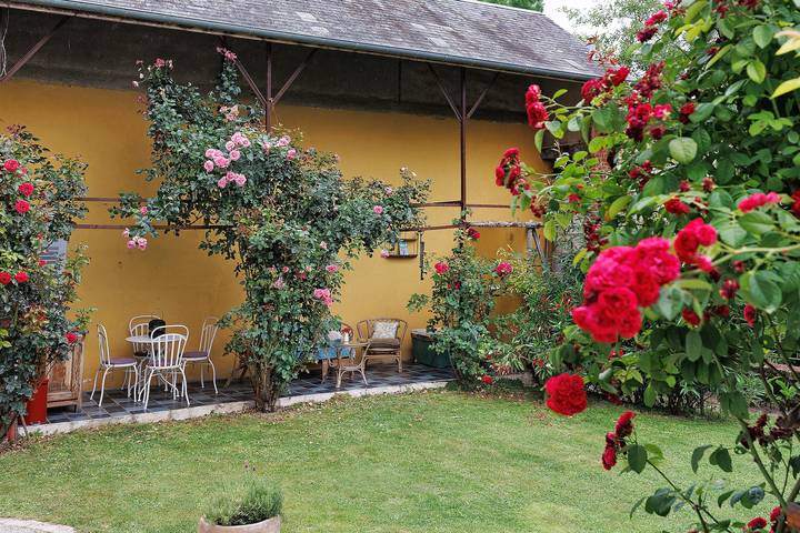 Gîte pour 4 personnes, avec Jardin à Perrusson