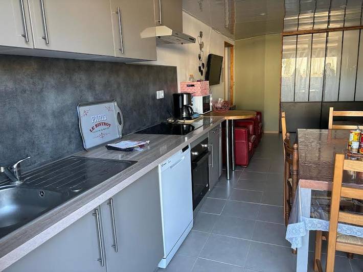 Chambre d’hôte pour 2 personnes, avec jardin ainsi que vue et piscine, animaux acceptés à Cuxac-d'Aude - 4