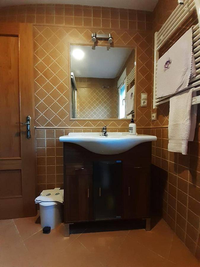 Casa rural para 8 personas, con vistas y jardín, Se admiten mascotas en San Martín del Pimpollar - 3