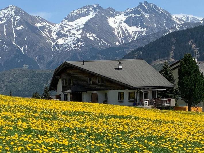 Ferienwohnung für 7 Personen, mit Balkon und Terrasse sowie Garten und Ausblick