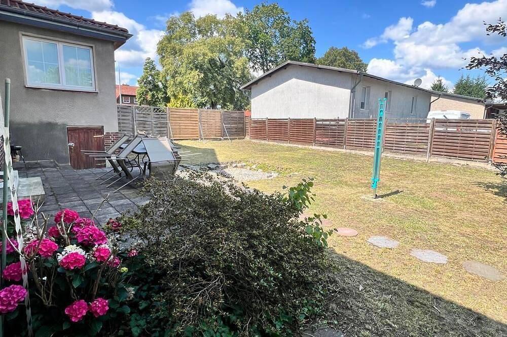Ganze Wohnung, Erdgeschosswohnung mit umfriedetem Garten max. 5 Personen. Haustierfreundlich! in Oranienburg, Ruppiner Seenland