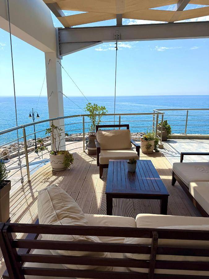 Gîte pour 4 personnes, avec Balcon ainsi que Terrasse et Vue dans Palaiochora - 3