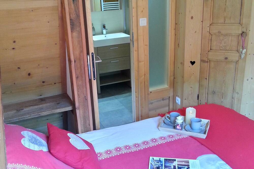 Clos des Songes, comfortable half chalet facing the Mont Blanc range in Chamonix, Mont Blanc-massief