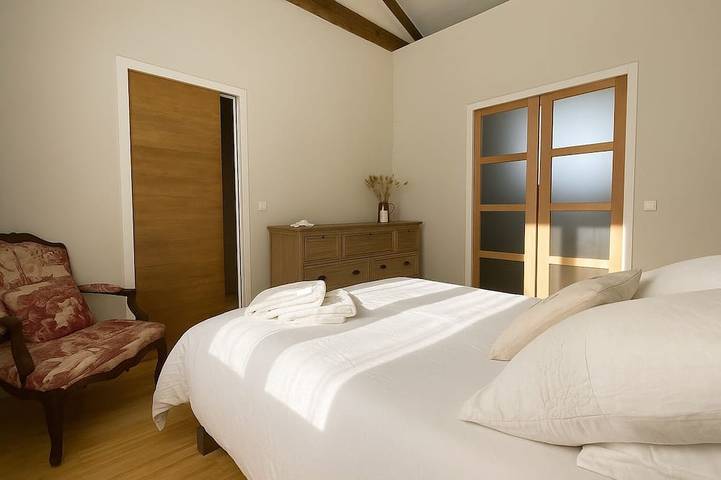 Location de vacances pour 6 personnes, animaux acceptés dans Office De Tourisme Du Chateau D Oleron - 3