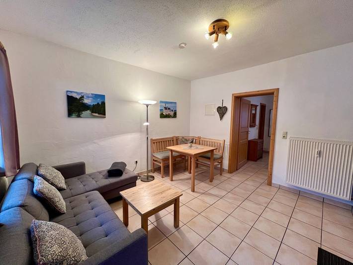 Ferienwohnung für 2 Personen, mit Terrasse und Garten sowie Ausblick bei Neuschwanstein - 4