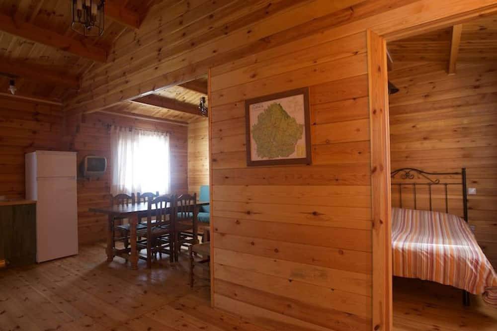 Cabañas El Llano de los Conejos. Cabaña Pinosa in Cañamares, Provincia de Cuenca