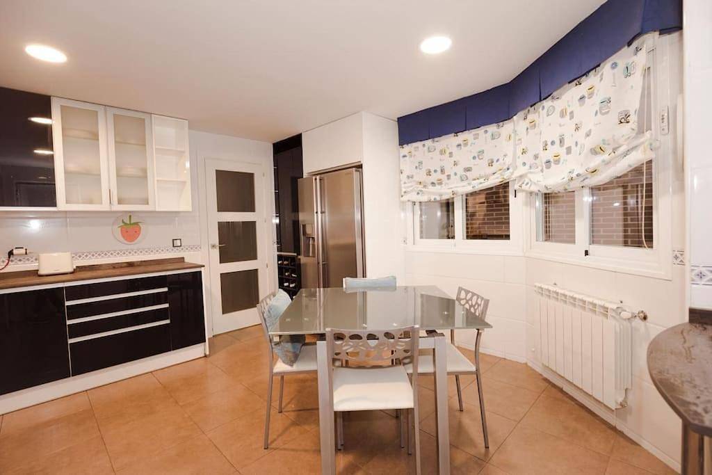 Five-Bedroom House in Madrid, Área Metropolitana de Madrid