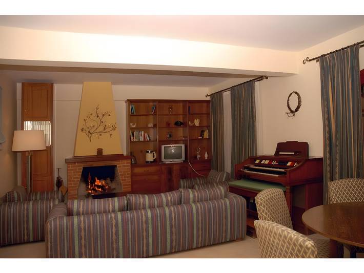 Holiday rental for 6 people, with balcony and garden in Greece