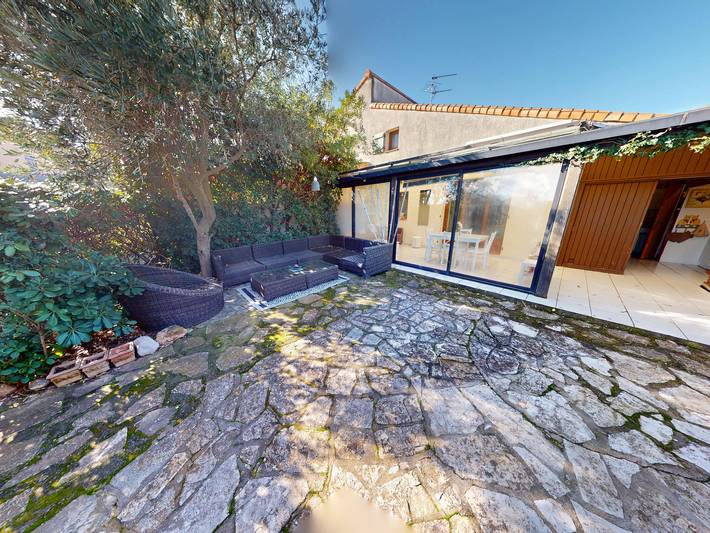 Maison de vacances pour 6 personnes, avec Terrasse ainsi que Jardin et Piscine à Vic-la-Gardiole