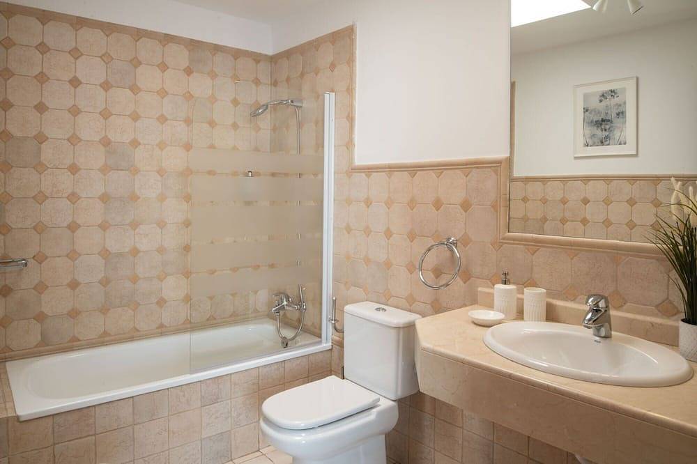 Calero Dream by Buenavilla | 3 bedroom  Frontline villa in Puerto Calero, Yaiza