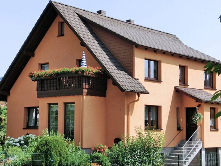 Ferienwohnung für 4 Personen, mit Balkon und Terrasse in Floh-Seligenthal