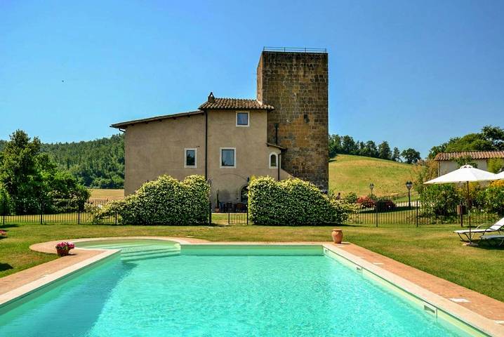 Appartement de vacances pour 4 personnes, avec Terrasse et Jardin ainsi que Piscine et Vue à Orte