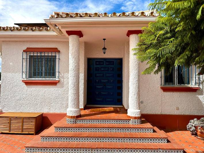 Ferienwohnung für 6 Personen, mit Pool und Ausblick sowie Garten, mit Haustier in Benajarafe - 4