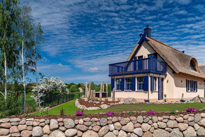 Ferienhaus für 4 Personen, mit Balkon und Whirlpool sowie Garten