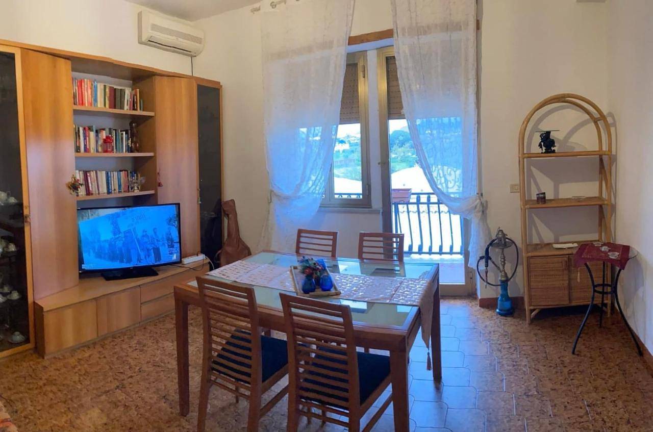 Appartamento intero, Two-Bedroom Apartment with Balcony in Albano Laziale, Provincia di Roma