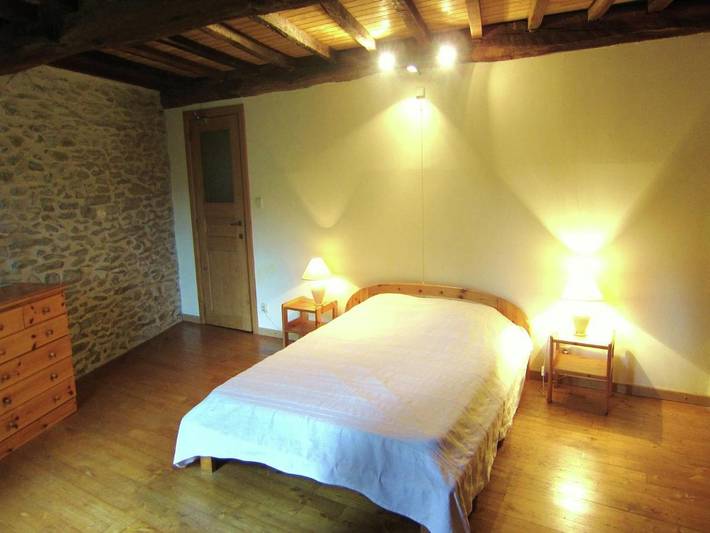 Location de vacances pour 13 personnes, avec terrasse et jardin, animaux acceptés dans Treignes - 4