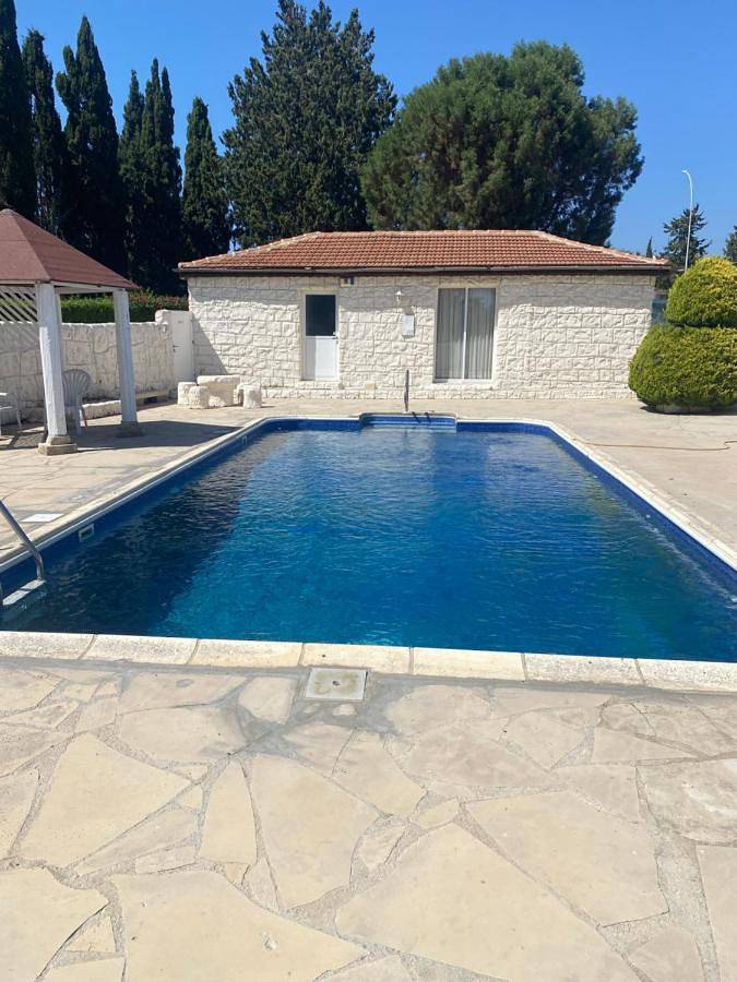 Casa de vacaciones para 8 personas, con piscina además de vistas y jardín, Familias con niños en Peyia