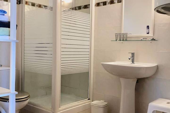Apartamento entero, Apartamento B1 con vista al mar y montañas, Residencia Padovani Marina, planta baja in Calcatoggio, Golfe de Sagone