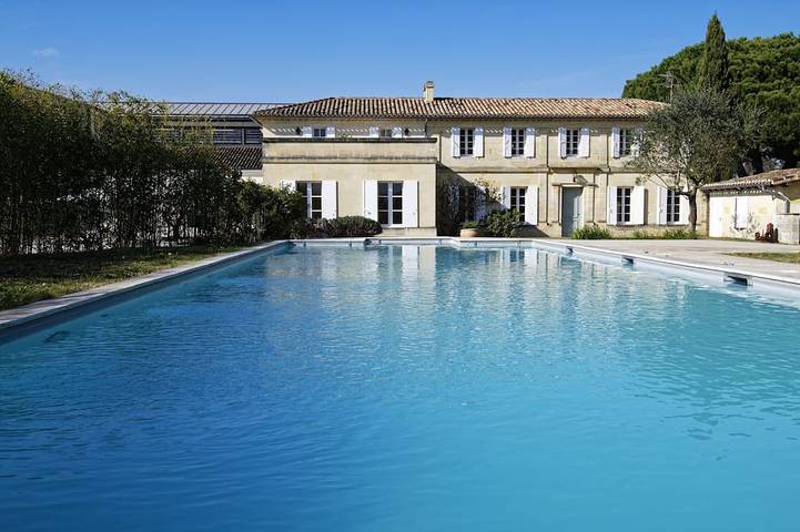 Location de vacances pour 6 personnes, avec jardin à Néac