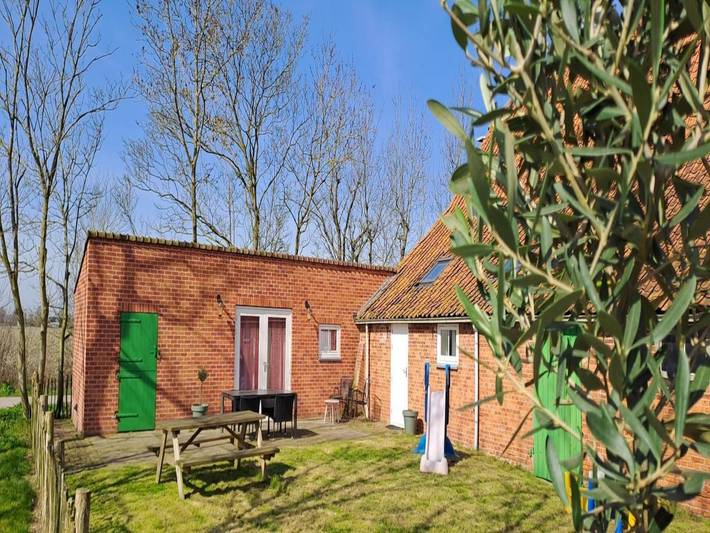 Vakantiehuis voor 4 personen, met terras en tuin in Grijpskerke