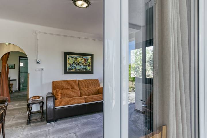 Apartamento entero, "Apartamento pie de jardín en Roses" con terraza y Wi-Fi in El Mas Boscá, Roses