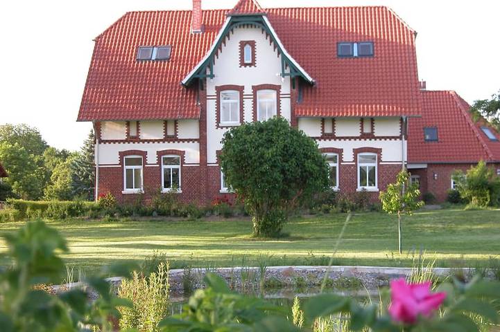 Ferienhaus für 30 Personen, mit Terrasse und Garten in Amt Neuhaus