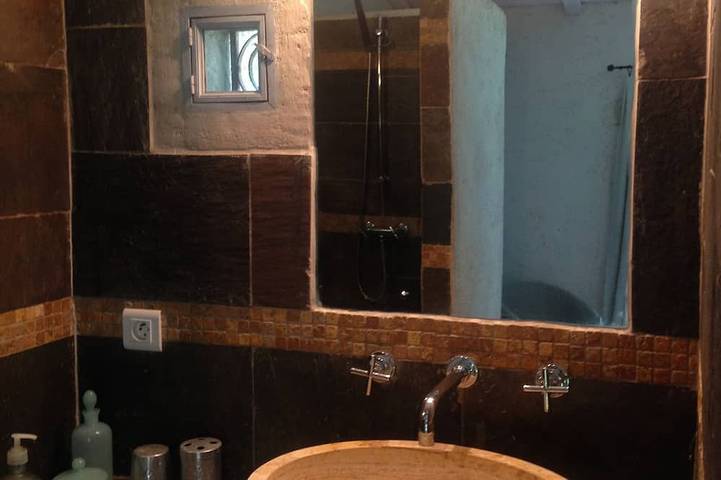 Location de vacances pour 2 personnes, avec jardin et terrasse à Eygalières - 4