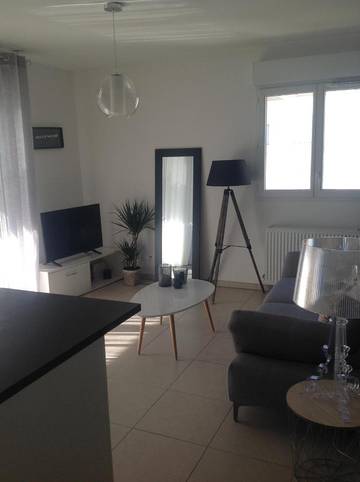 Gîte pour 2 personnes, avec terrasse à Sarrola-Carcopino