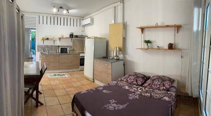 Gîte pour 2 personnes, avec terrasse et jardin à Saint-Claude (Guadeloupe)