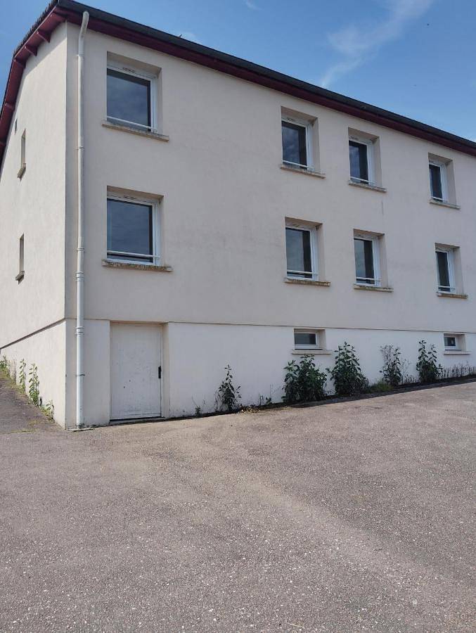 Hôtel pour 2 personnes, avec vue, animaux acceptés à Saint-Symphorien-de-Marmagne - 3