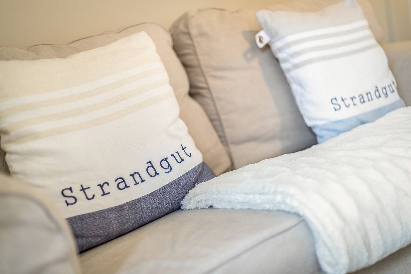 Ganze Wohnung, Komfortable Ferienwohnung Mareyke unter Reet lädt zum Entspannen ein. in Tinnum, Sylt (Gemeinde)