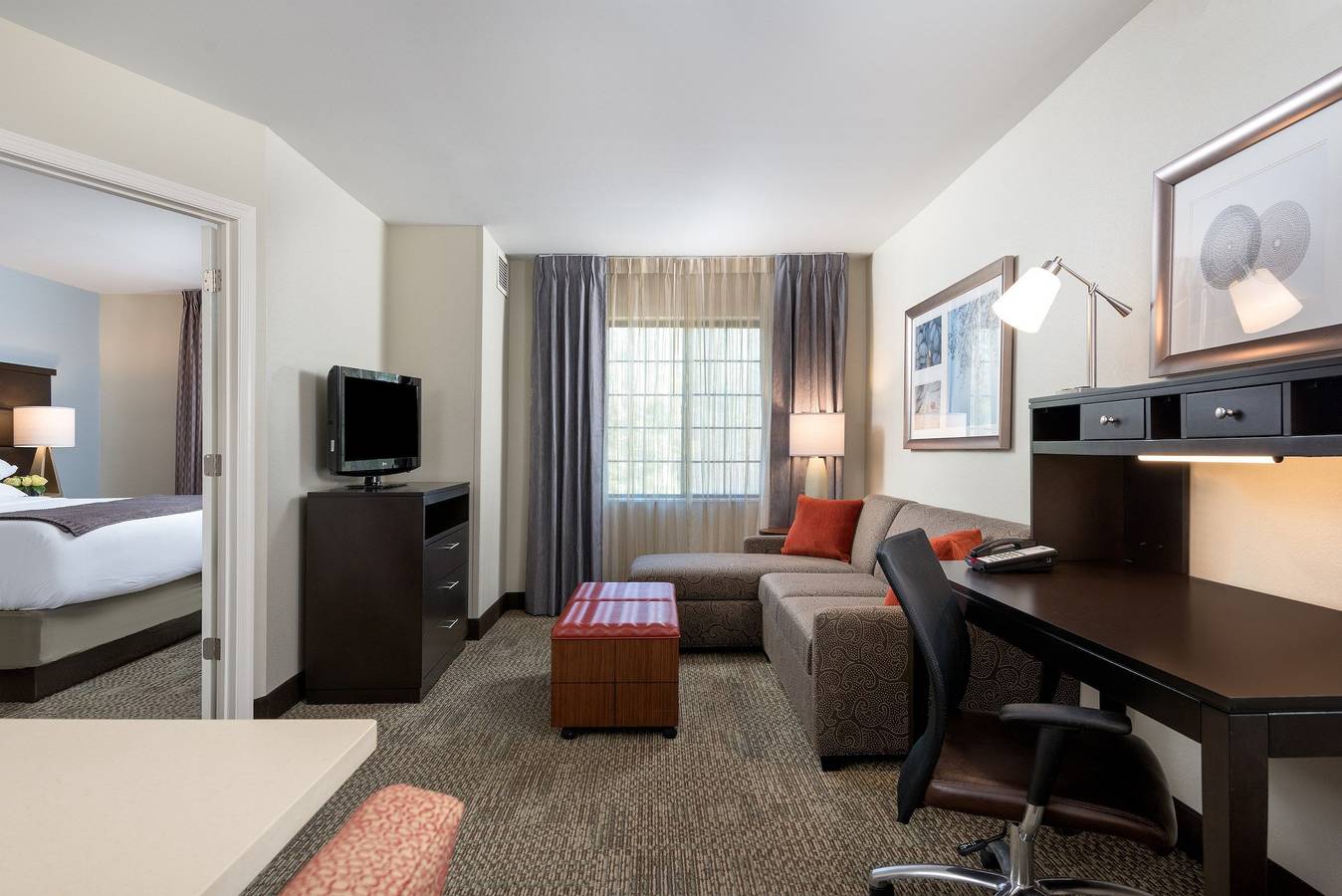 Entire apartment, Staybridge Chantilly Dulles Airport in Chantilly (Virginia), Fairfax County
