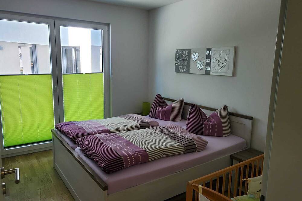 Ganze Wohnung, Moderne barierefreie Fw mit Gartenzugang und Terasse in Plauen, Chemnitz und Umgebung