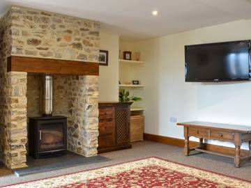 Chalet for 6 People in Northleigh, Devon, Photo 1