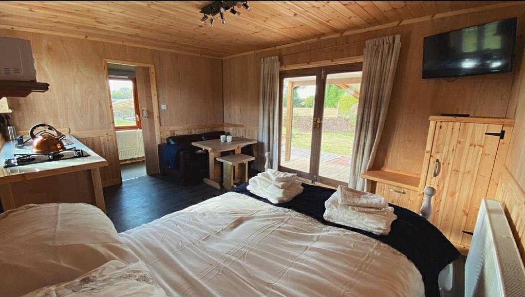 One-Bedroom House in Sherwood Forest, Nottinghamshire