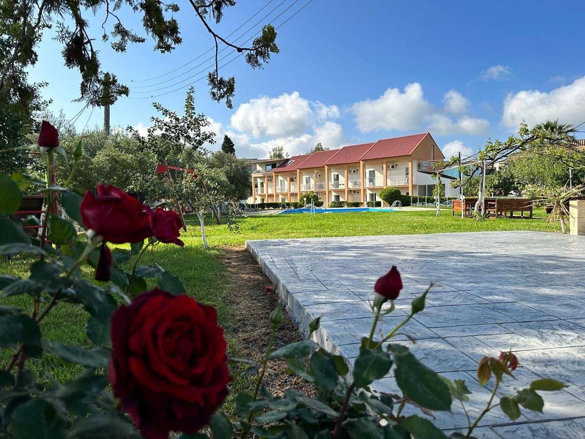 Aggelos Family Hotel in Μωραΐτικα, Κέρκυρα