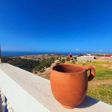 Chambre d’hôte pour 2 personnes, avec vue ainsi que terrasse et jardin à Taghazout (village)