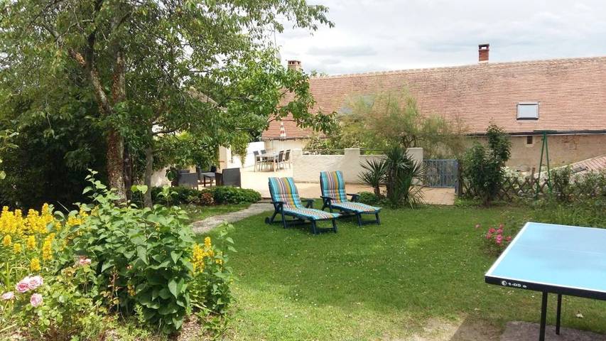 Location de vacances pour 5 personnes, avec jardin à Orbigny - 4