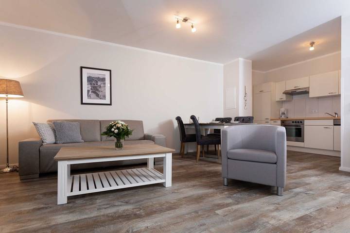 Ferienwohnung für 4 Personen, mit Balkon und Sauna, mit Haustier in Binz - 3