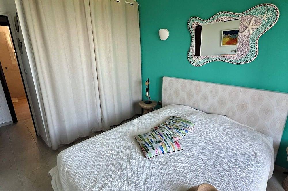 Villa familiale de charme avec vue exceptionnelle sur les Iles Sanguinaires in Portigliolo, Coti-Chiavari