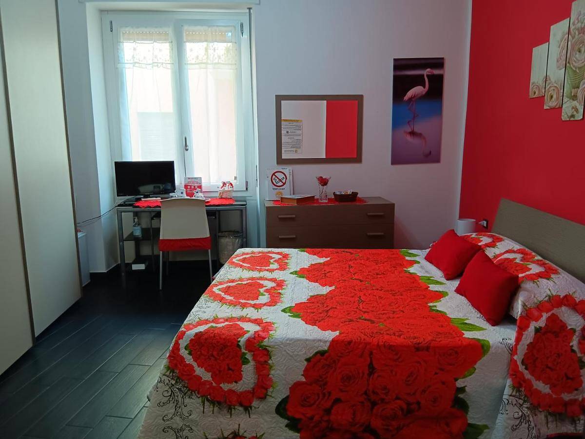 Large Double Room in Villanova (Sardinia), Cagliari