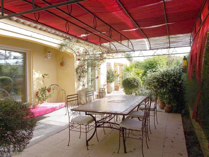 Location de vacances pour 2 personnes, avec Terrasse ainsi que Jardin et Vue dans Base Nature François Léotard