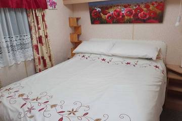 Bungalow for 6 People in Clacton-on-Sea, Essex, Photo 1