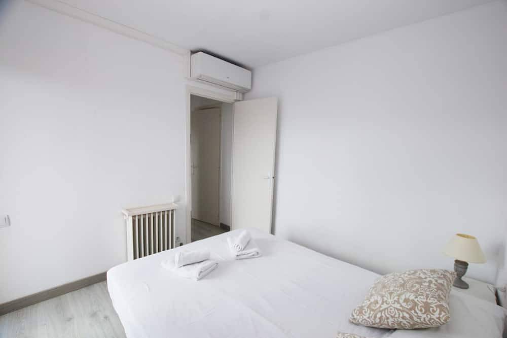 Entire apartment, Narciso views - Community Pool in Vilassar de Mar, Costa del Maresme