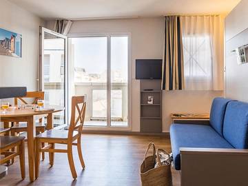 Camping für 4 Personen in Les Sables-d'Olonne, Vendée, Bild 1