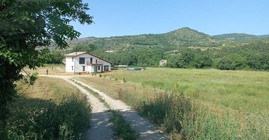 Chalet para 4 personas, con jardín además de piscina y jacuzzi en Provincia de Huesca - 3