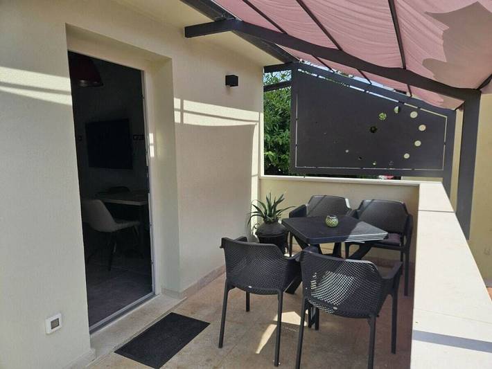 Ferienhaus für 4 Personen, mit Balkon und Balkon/Terrasse in Poreč - 2