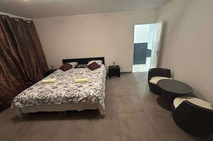 Location de vacances pour 10 personnes à Gleizé - 3